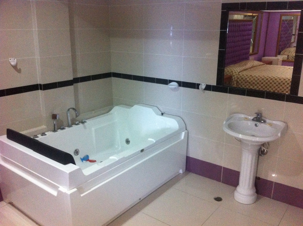 Imagen de la habitación del Hotel La Casona Dorada. Foto 8