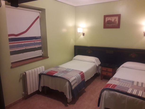 Imagen de la habitación del Hotel La Casona, Noja. Foto 11