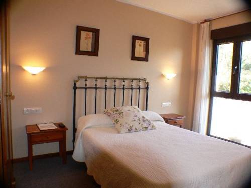 Imagen de la habitación del Hotel La Casona de Cardes. Foto 5