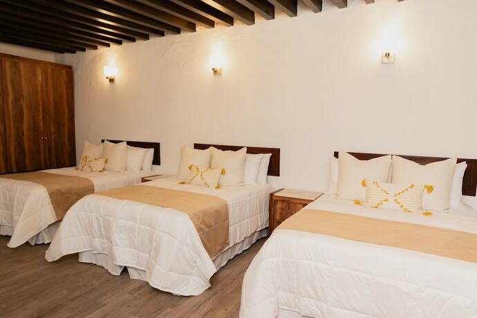 Imagen de la habitación del Hotel La Casona de Josefa. Foto 13