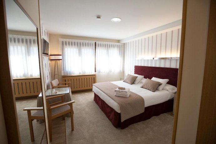 Imagen de la habitación del Hotel La Casona de Llerices. Foto 18