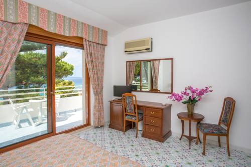 Imagen de la habitación del Hotel La Castellana, Belvedere Marittimo. Foto 6