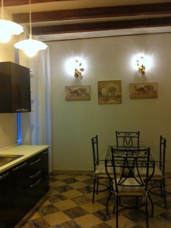 Imagen de la habitación del Hotel La Castellana, Bergamo. Foto 15