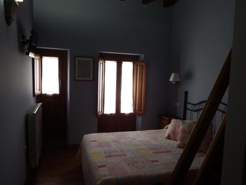 Imagen de la habitación del Hotel La Casuca del Esbardu. Foto 5