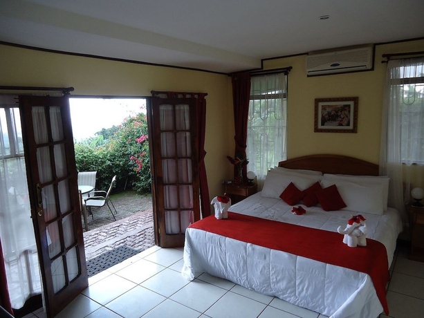 Imagen de la habitación del Hotel La Catalina and Suites. Foto 6