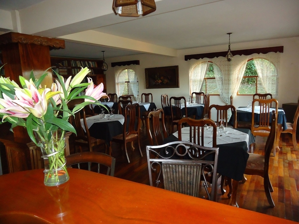 Imagen de los interiores del Hotel La Catalina and Suites. Foto 16