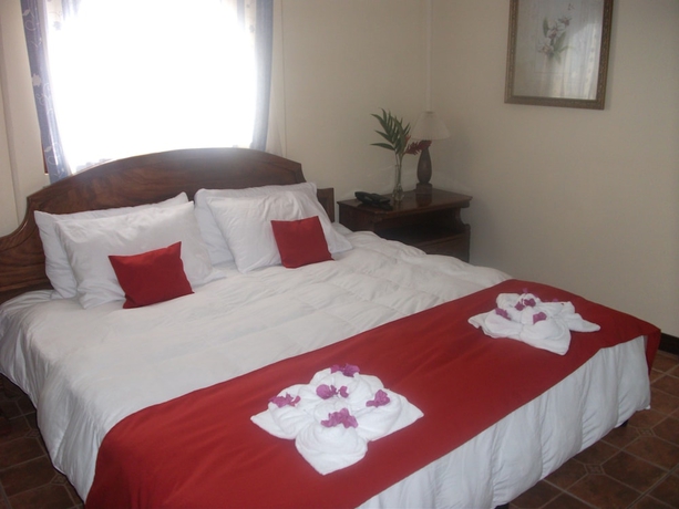 Imagen de la habitación del Hotel La Catalina and Suites. Foto 8