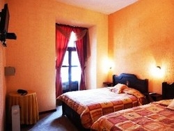 Imagen de la habitación del Hotel La Catedral Internacional. Foto 3