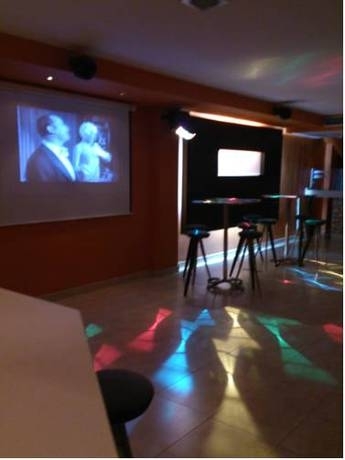 Imagen del bar/restaurante del Hotel La Cava. Foto 13