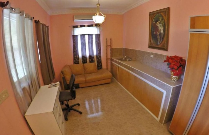 Imagen de la habitación del Hotel La Cayenna H&ocirc;tel et Restaurant. Foto 7