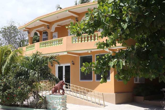 Imagen de la habitación del Hotel La Cayenna H&ocirc;tel et Restaurant. Foto 14
