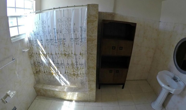 Imagen de la habitación del Hotel La Cayenna H&ocirc;tel et Restaurant. Foto 16