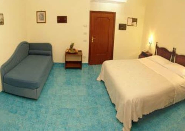 Imagen de la habitación del Hotel La Certosa. Foto 5