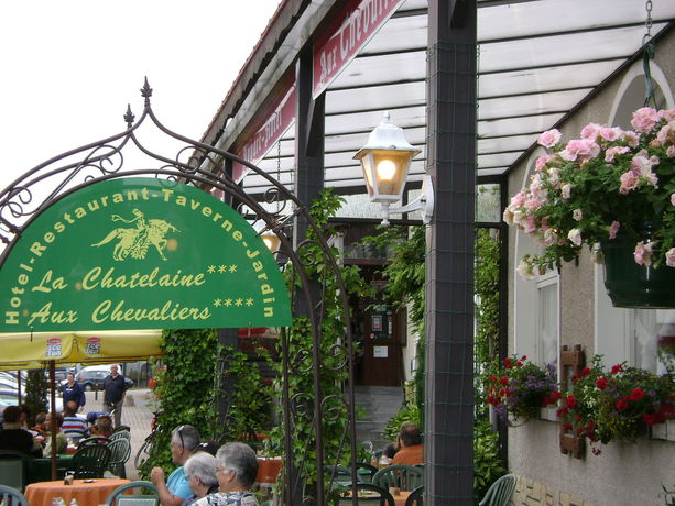 Imagen del bar/restaurante del Hotel La Châtelaine and Aux Chevaliers. Foto 2