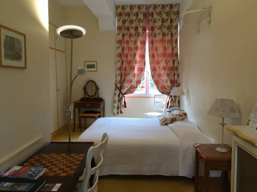 Imagen de la habitación del Hotel La Cha&icirc;ne D'or. Foto 6