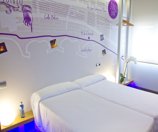 Imagen de la habitación del Hotel La Chancla. Foto 5