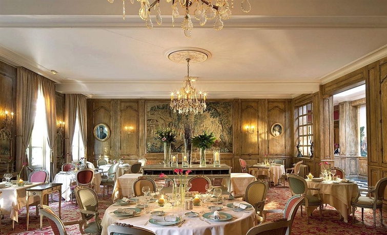 Imagen del bar/restaurante del Hotel La Chartreuse Du Val St Esprit. Foto 2