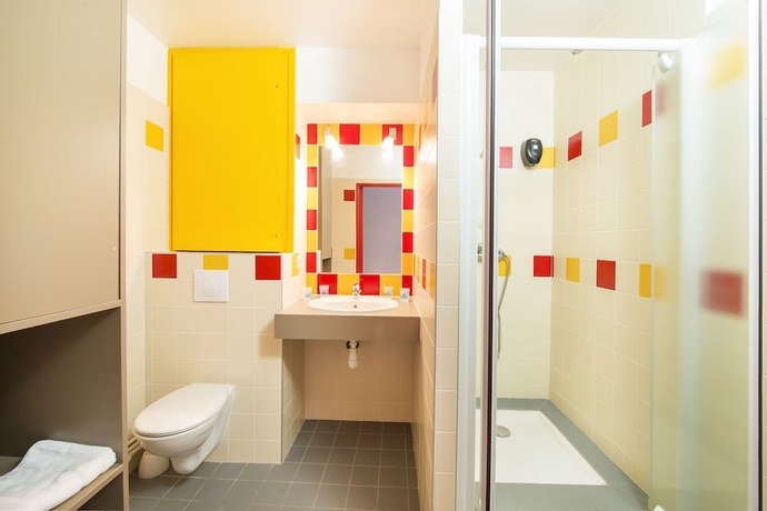 Imagen de la habitación del Hotel La Chataigneraie. Foto 14