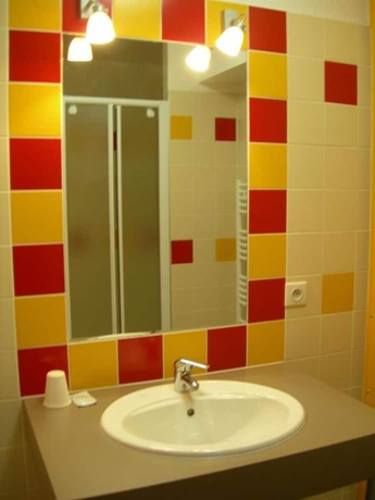 Imagen de la habitación del Hotel La Chataigneraie. Foto 15