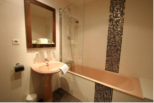 Imagen de la habitación del Hotel La Chaumette. Foto 6