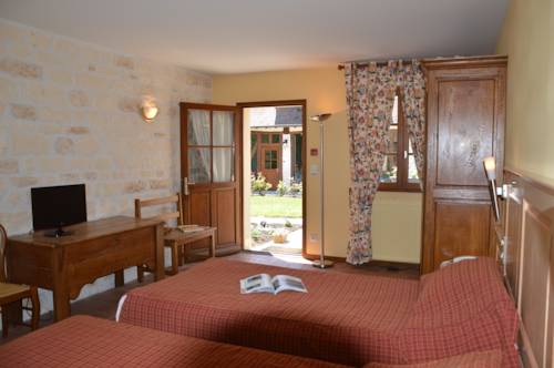 Imagen de la habitación del Hotel La Chaumi&egrave;re, Aubigny-sur-N&egrave;re. Foto 2