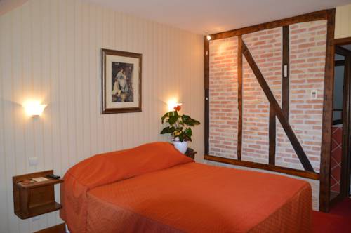 Imagen de la habitación del Hotel La Chaumi&egrave;re, Aubigny-sur-N&egrave;re. Foto 9
