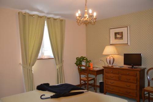 Imagen de la habitación del Hotel La Chaumi&egrave;re, Aubigny-sur-N&egrave;re. Foto 11