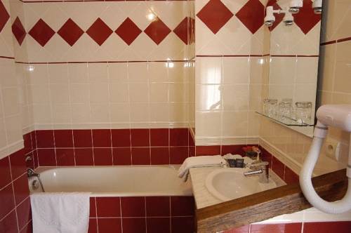 Imagen de la habitación del Hotel La Chaumi&egrave;re, Aubigny-sur-N&egrave;re. Foto 14