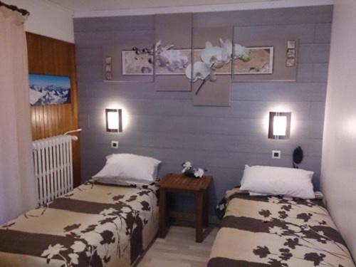 Imagen de la habitación del Hotel La Chaumi&egrave;re Garage Moto gratuit &Agrave; 150 m de la gare SNCF et TMB. Foto 9