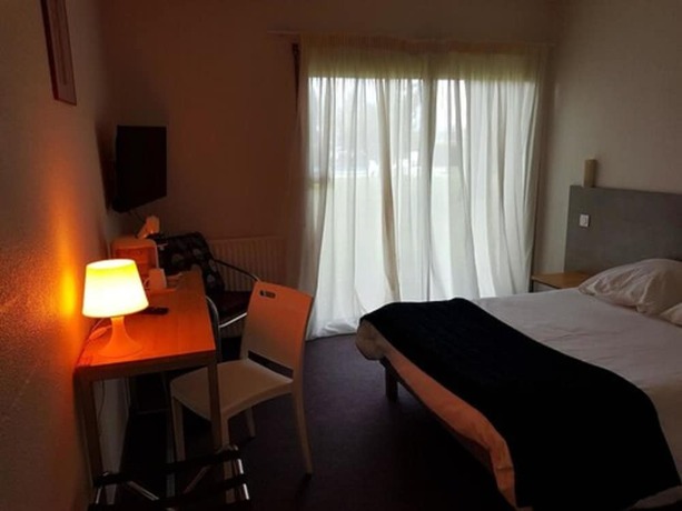 Imagen de la habitación del Hotel La Chaumière du Bois. Foto 15