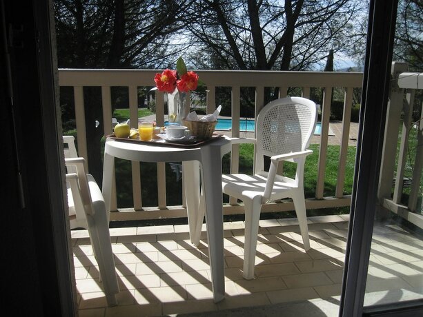 Imagen general del Hotel La Chaumière du Bois. Foto 8