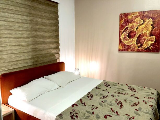 Imagen de la habitación del Hotel La Chaumiere, Bakaribougou. Foto 17