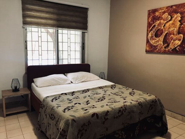 Imagen de la habitación del Hotel La Chaumiere, Bakaribougou. Foto 18