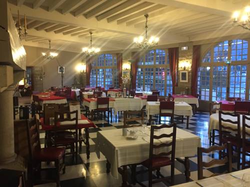 Imagen del bar/restaurante del Hotel La Chaumiere, Quillan. Foto 2