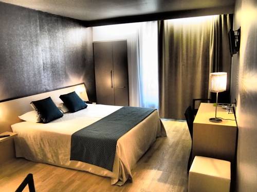 Imagen de la habitación del Hotel La Chaumiere, Quillan. Foto 11