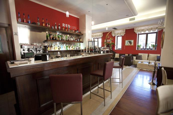 Imagen del bar/restaurante del Hotel La Chicca Palace. Foto 4