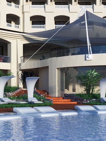 Imagen de la piscina del Hotel La Cigale Tabarka Spa and Golf. Foto 14