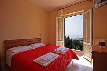 Imagen de los interiores del Hotel La Cima Trasimena. Foto 8