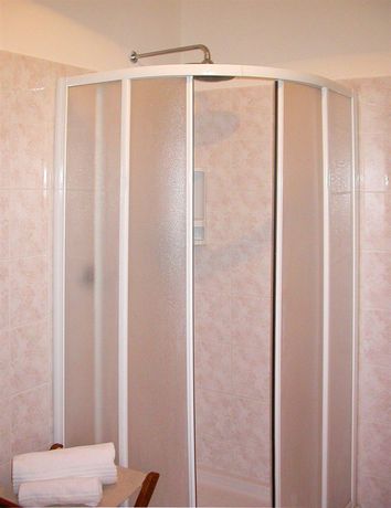 Imagen de la habitación del Hotel La Cima Trasimena. Foto 3