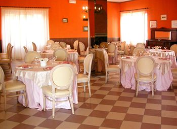 Imagen de la habitación del Hotel La Cima Trasimena. Foto 7