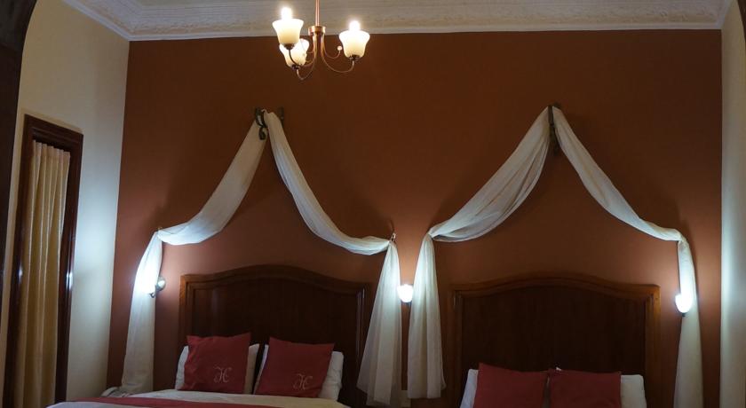 Imagen de la habitación del Hotel La Circasiana. Foto 7