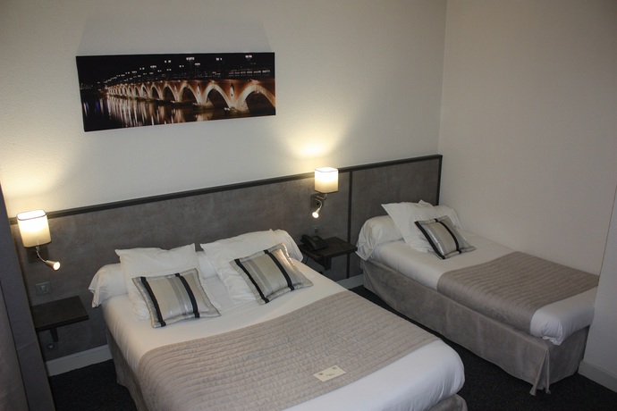 Imagen de la habitación del Hotel La Citadelle, Blaye. Foto 4