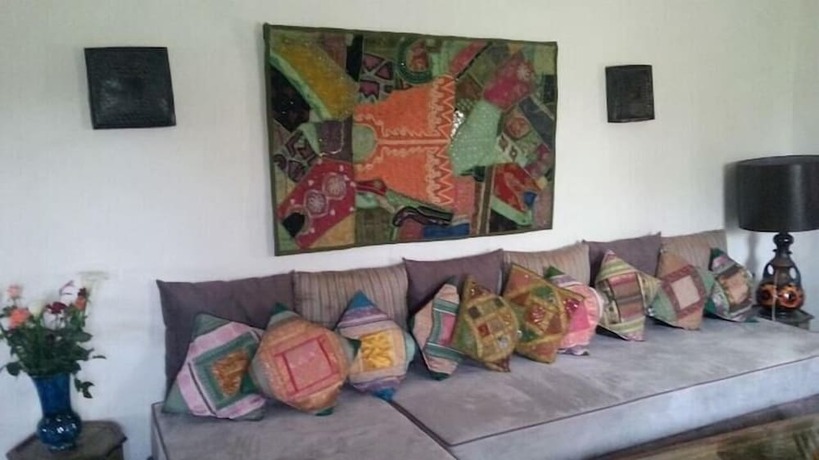 Imagen de la habitación del Hotel La Cl&eacute; Des Huiles. Foto 8