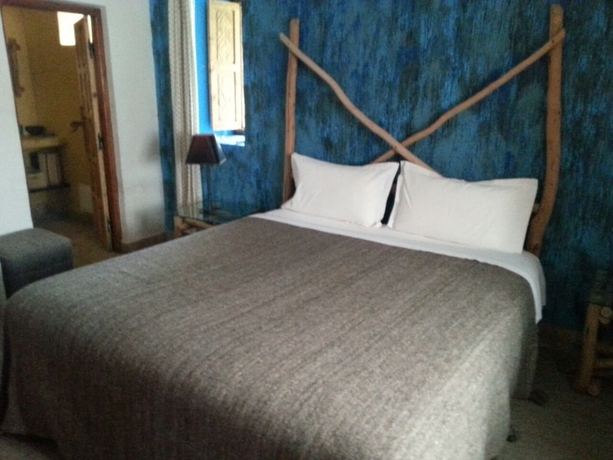 Imagen de la habitación del Hotel La Cl&eacute; Des Huiles. Foto 10