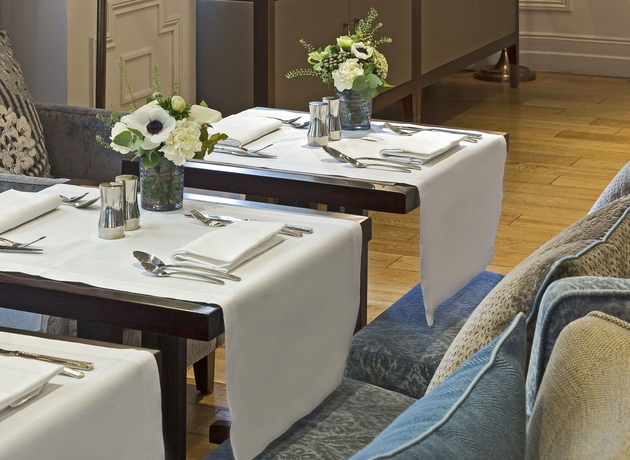 Imagen del bar/restaurante del Hotel La Clef Louvre Paris By The Crest Collection. Foto 4