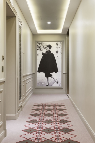 Imagen de los interiores del Hotel La Clef Tour Eiffel Paris The Crest Collection. Foto 15