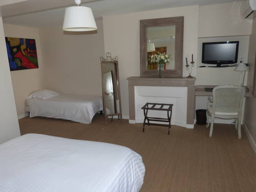Imagen de la habitación del Hotel La Closeraie. Foto 7