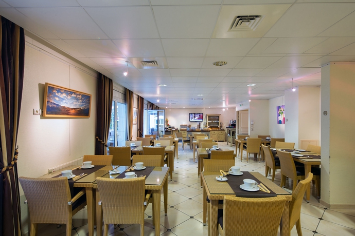 Imagen del bar/restaurante del Hotel La Closerie Deauville. Foto 5