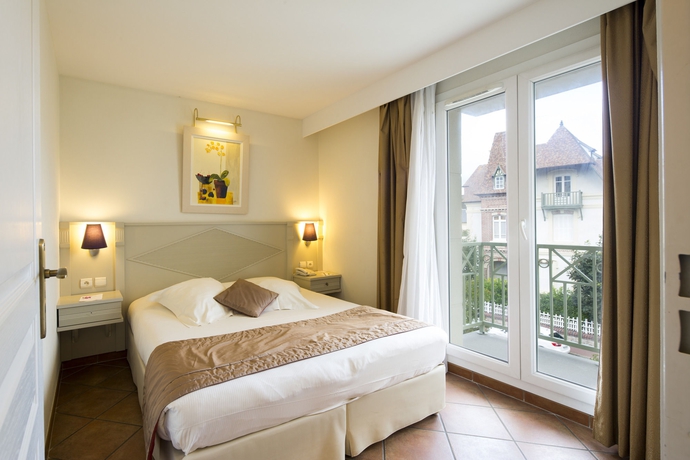 Imagen de la habitación del Hotel La Closerie Deauville. Foto 10
