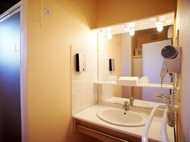 Imagen de la habitación del Hotel La Closerie. Foto 4